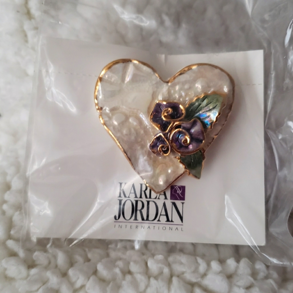 Brooch